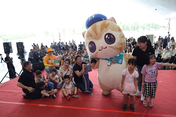 伊甸「愛孩童幸福節」高雄場　衛武營親子同樂嗨翻天1